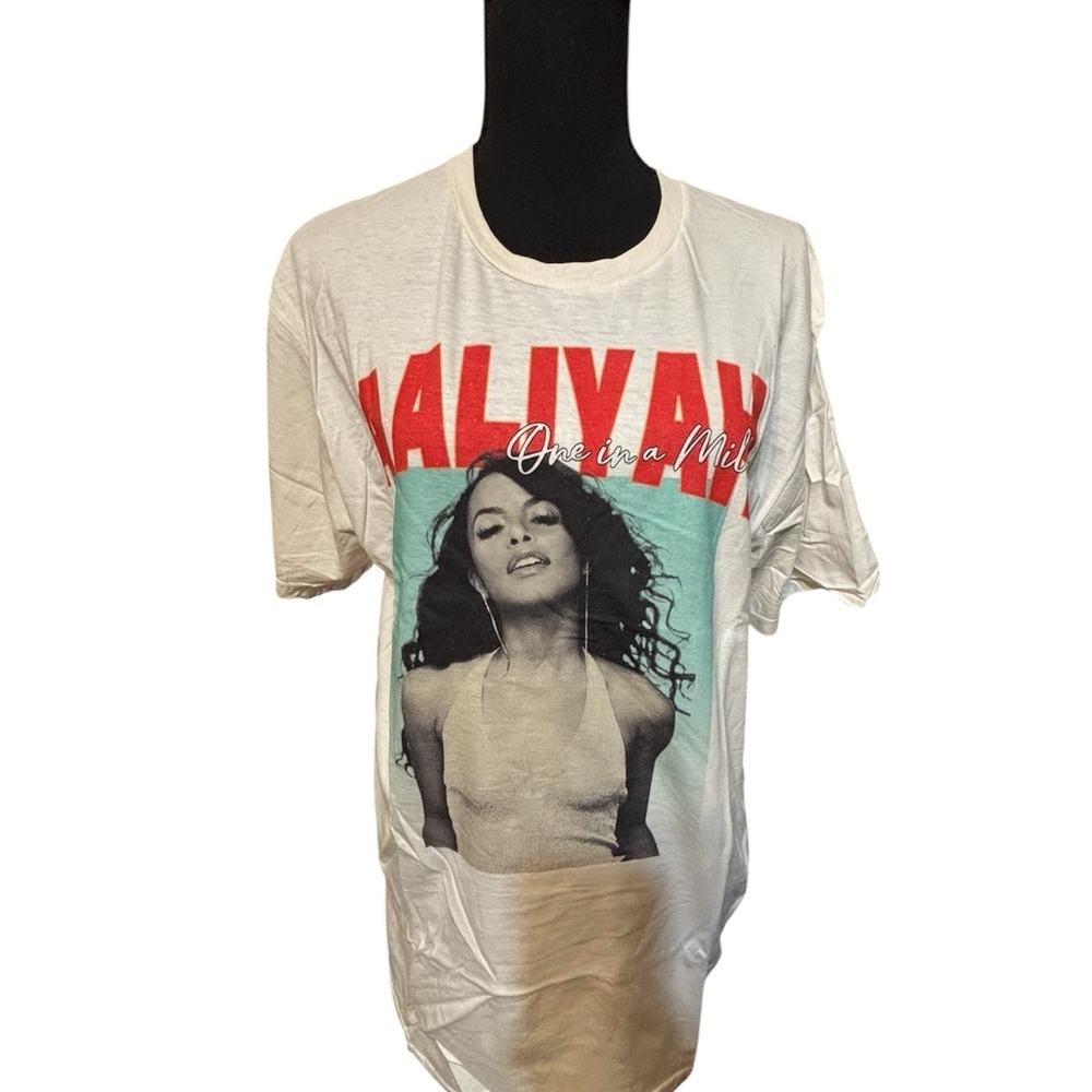 Gildan Aaliyah Graphic Tee - White and Red